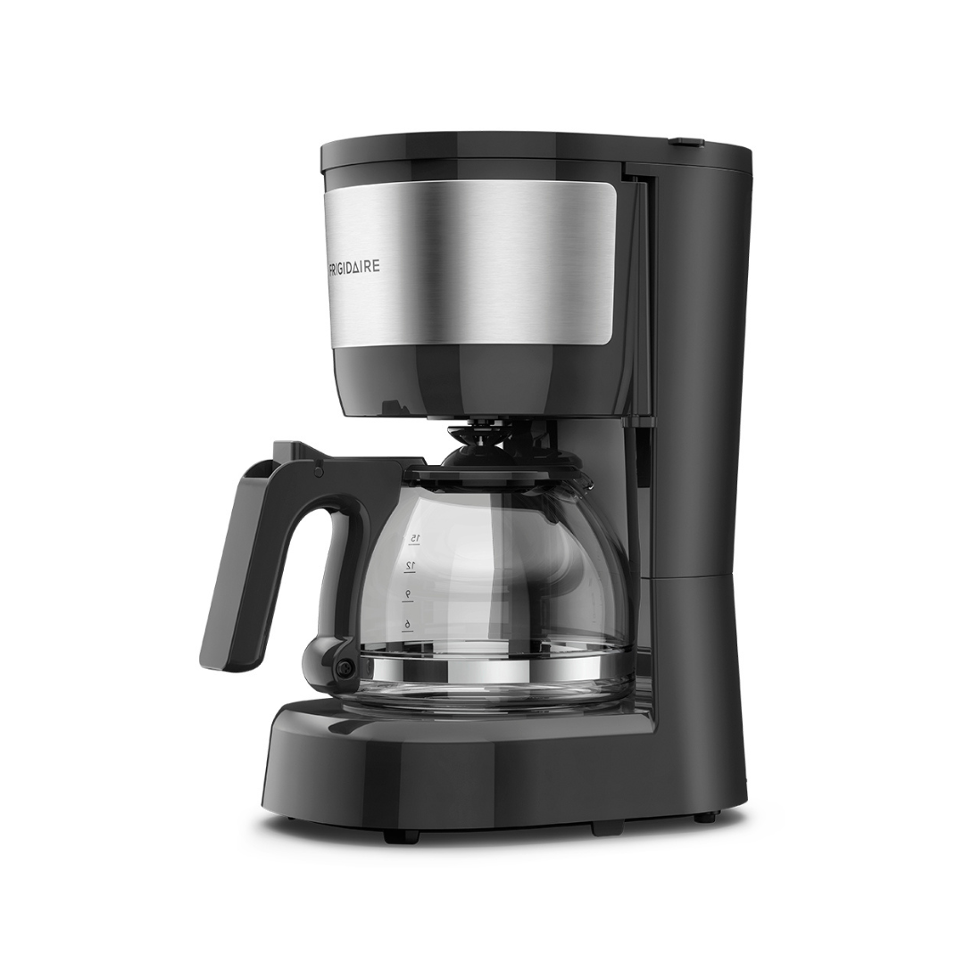 Cafetera Eléctrica Frigidaire 15 tazas (0.6lt) Jarra de Cristal con filtro permanente removible 550W FRIGIDAIRE